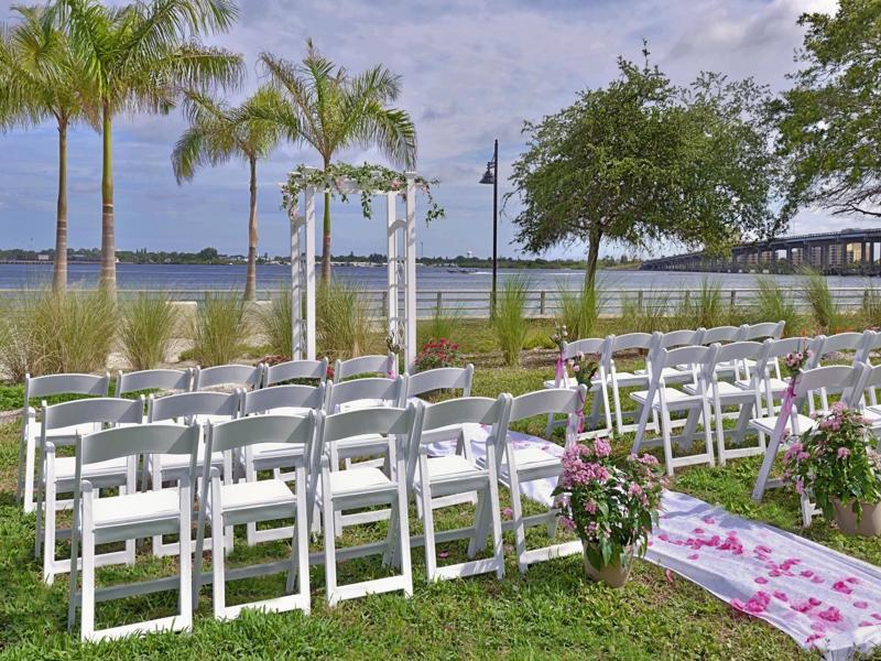 Courtyard By Marriott Bradenton Sarasota/Riverfront Ngoại thất bức ảnh
